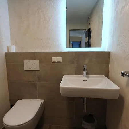 Absolute Active Roulette Apartments Kirchberg Apartment *