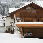 Absolute Active Roulette Apartments Kirchberg Apartment *
